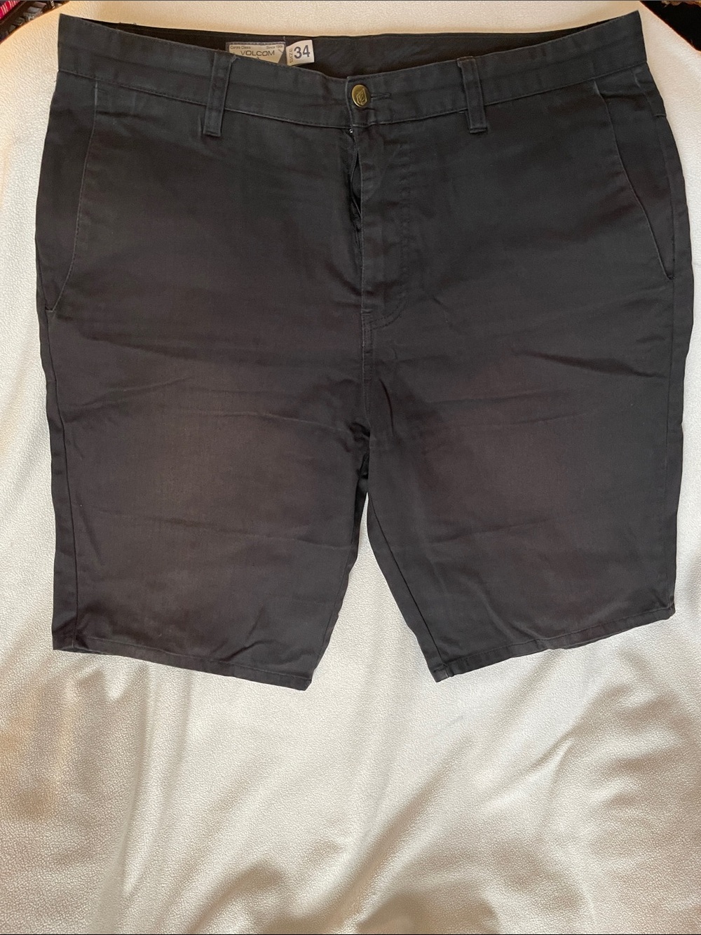 Volcom Men's Black Flat Front Chino Shorts - 34